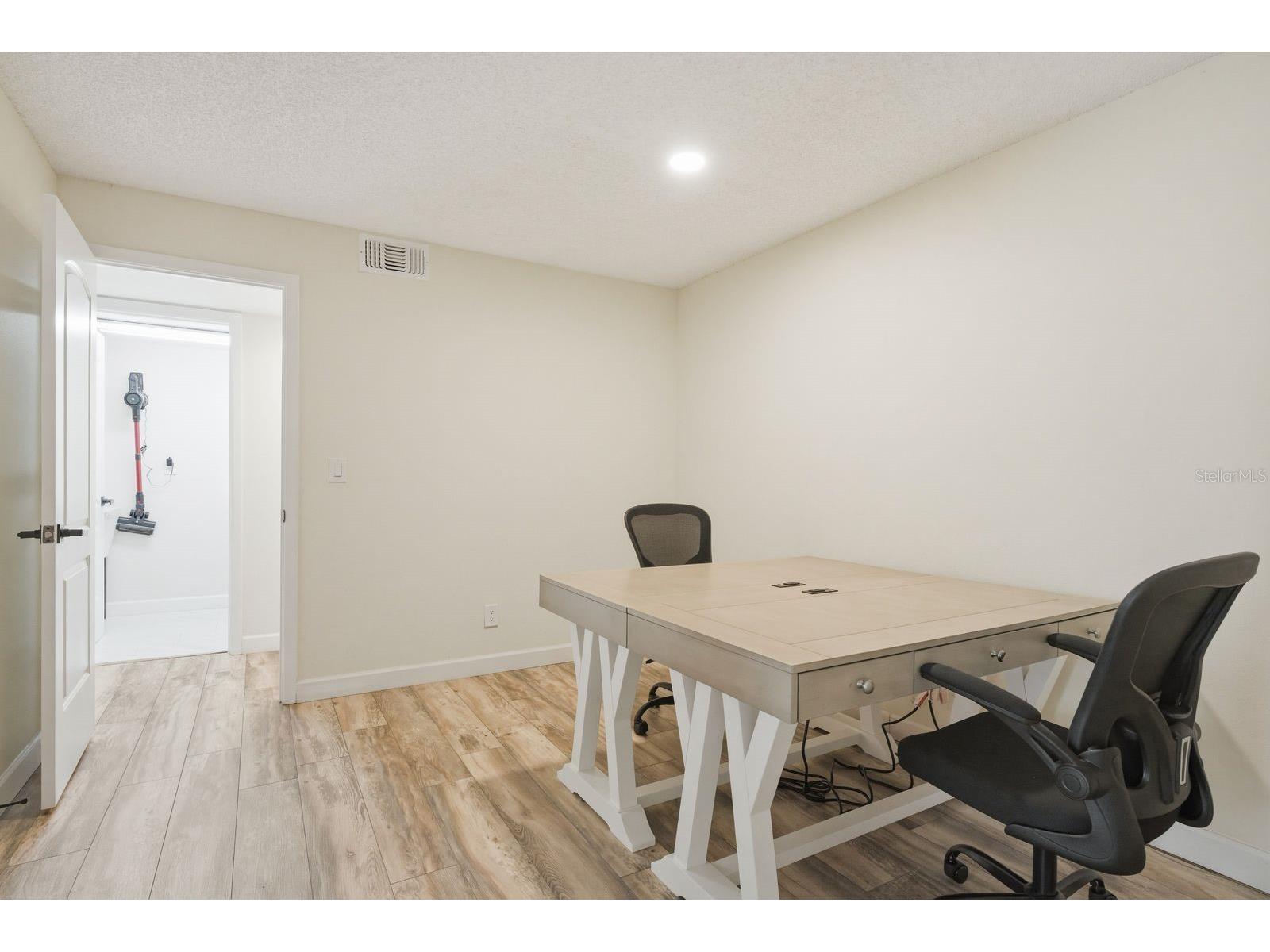 3130 Eagles Landing Circle W Clearwater FL 33761 TB8490462 image25