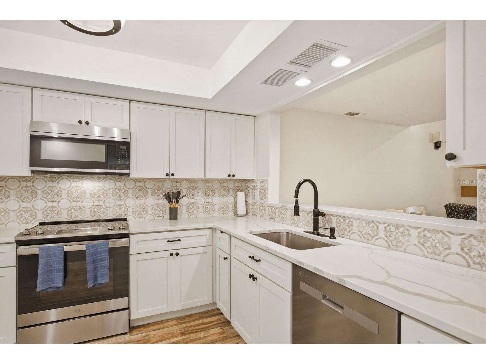 3130 Eagles Landing Circle W Clearwater FL 33761 TB8490462 image9