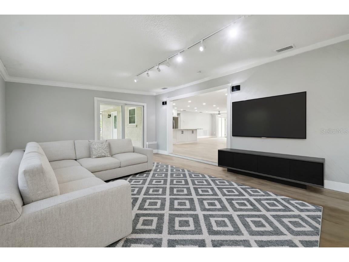 3130 Lake Saxon Drive Land O Lakes FL 34639 W7879705 image4