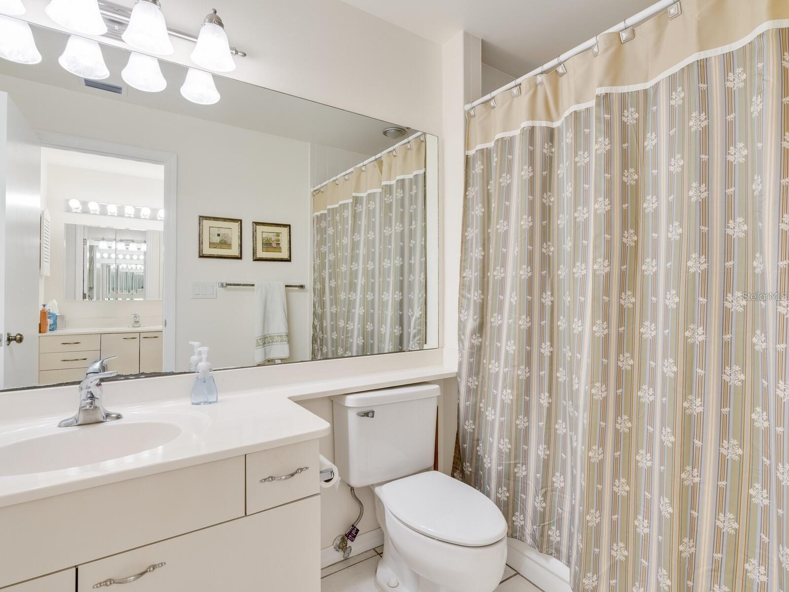 3130 Ringwood Meadow #44 Sarasota FL 34235 A4699130 image22