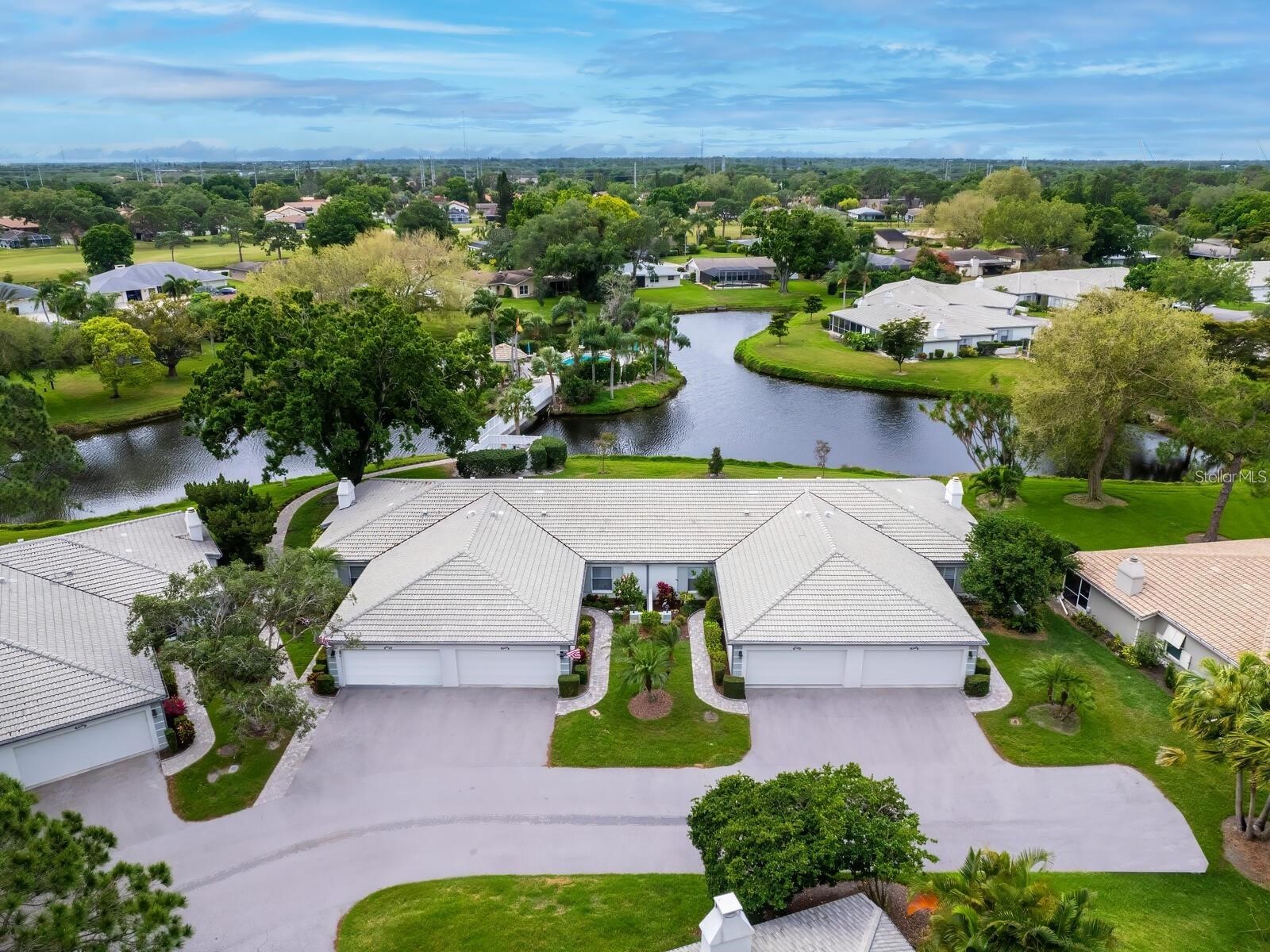 3130 Ringwood Meadow #44 Sarasota FL 34235 A4699130 image57