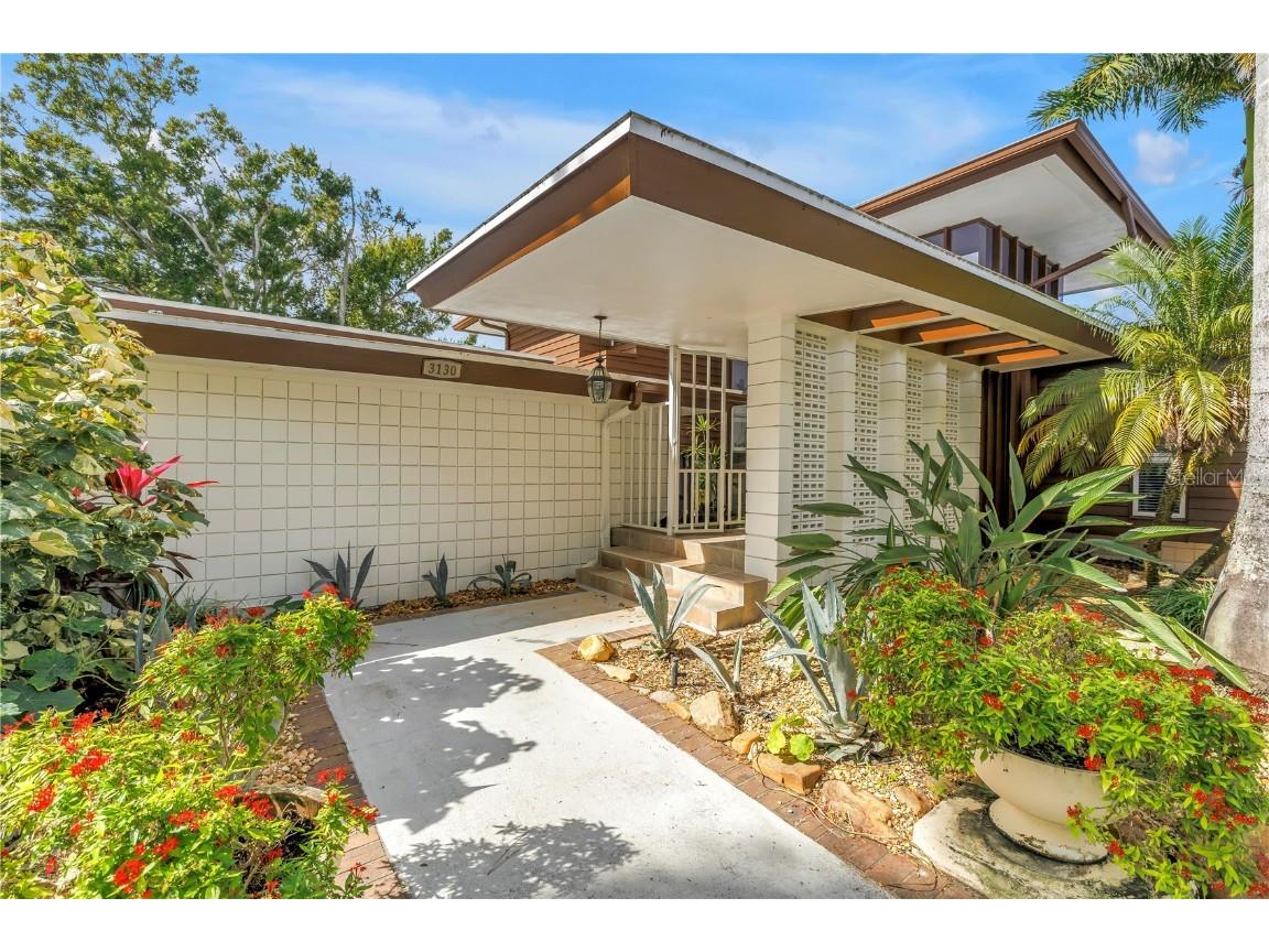 3130 Walnut Street NE Saint Petersburg FL 33704 TB8437708 image1