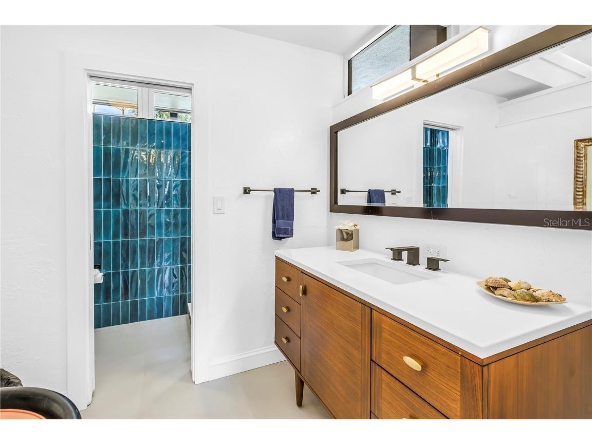 3130 Walnut Street NE Saint Petersburg FL 33704 TB8437708 image60