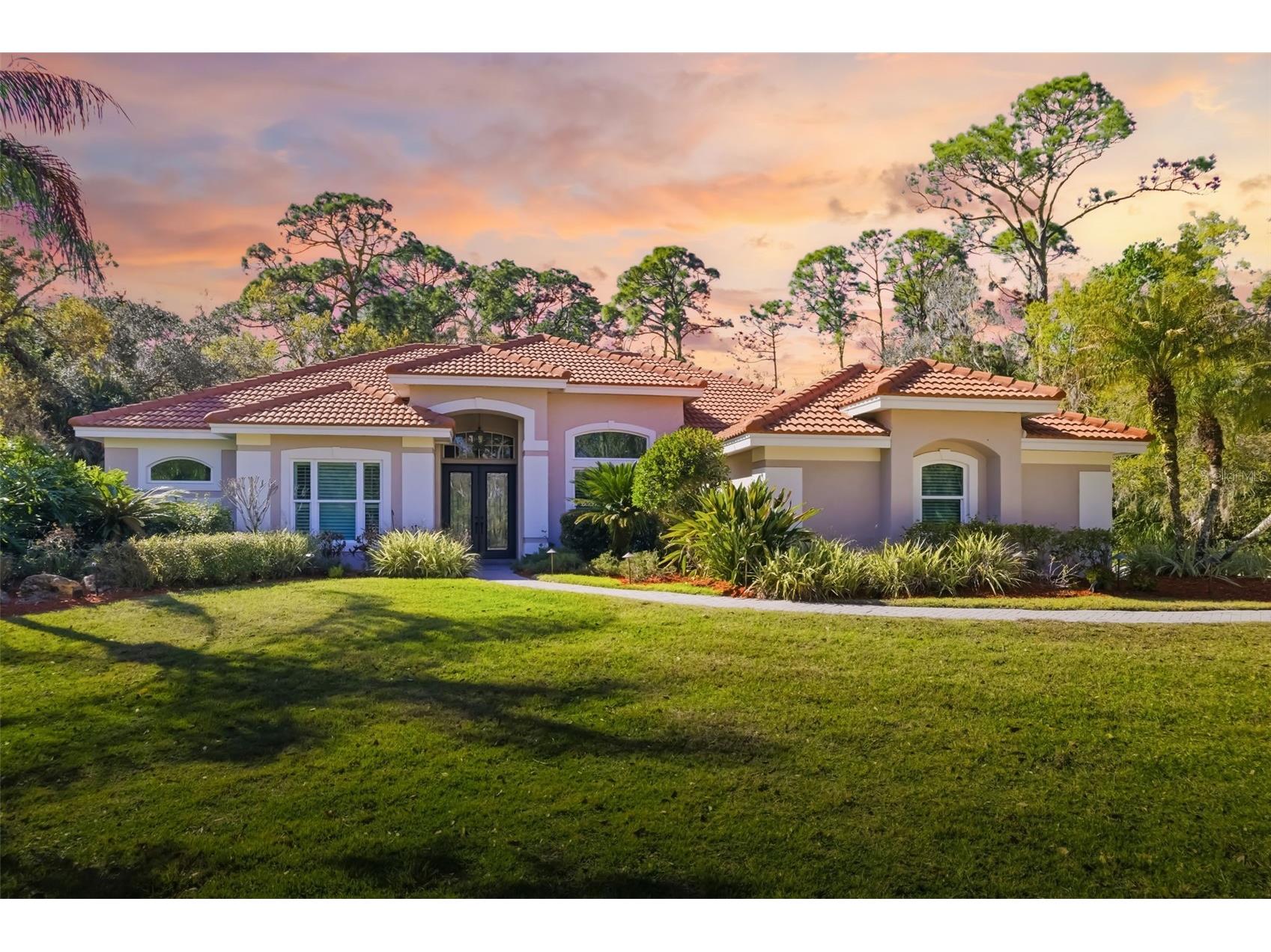 3130 Walter Travis Drive Sarasota FL 34240 A4684531 image1