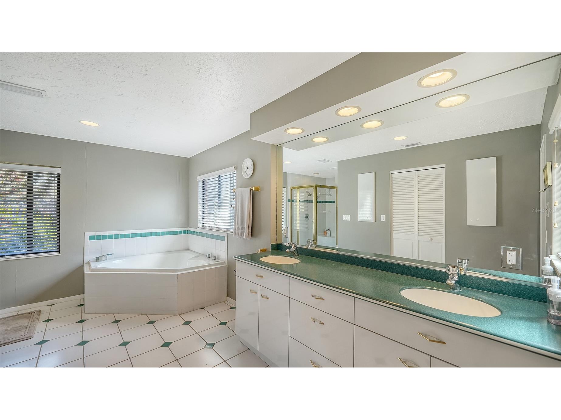 3131 Bayou Sound Longboat Key FL 34228 - CRANES BAYOU A4683048 image26