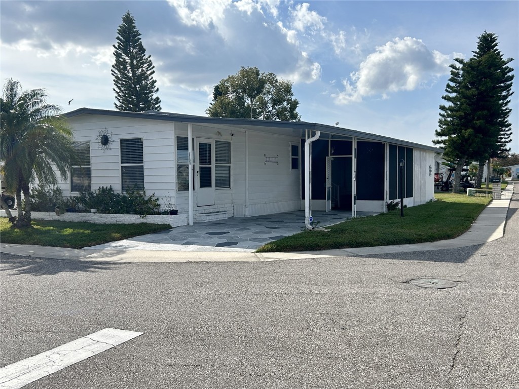 3131 Bixler Court Holiday FL 34690 W7878743 image1