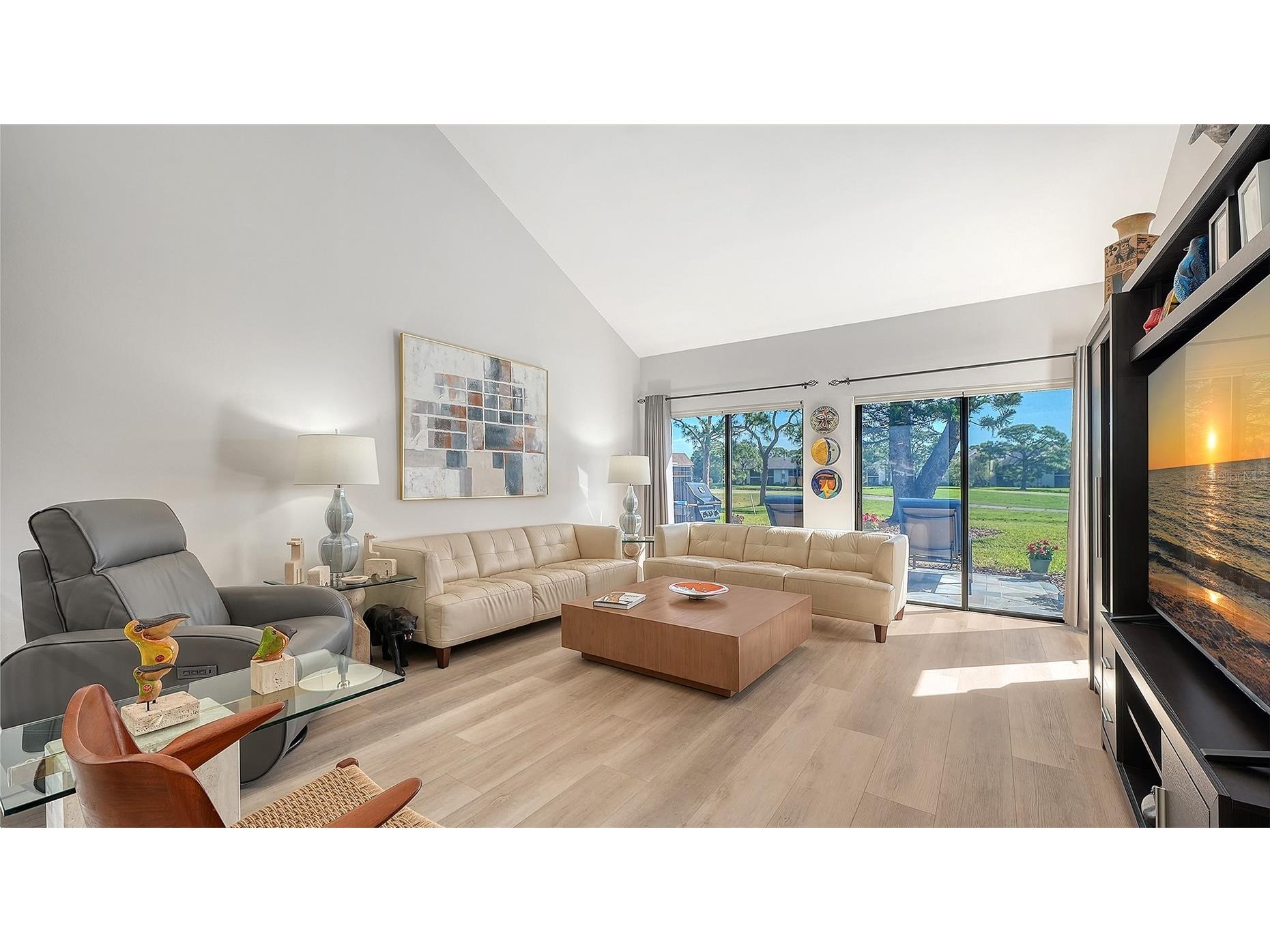 3131 Heatherwood Lane Sarasota FL 34235 A4692966 image3
