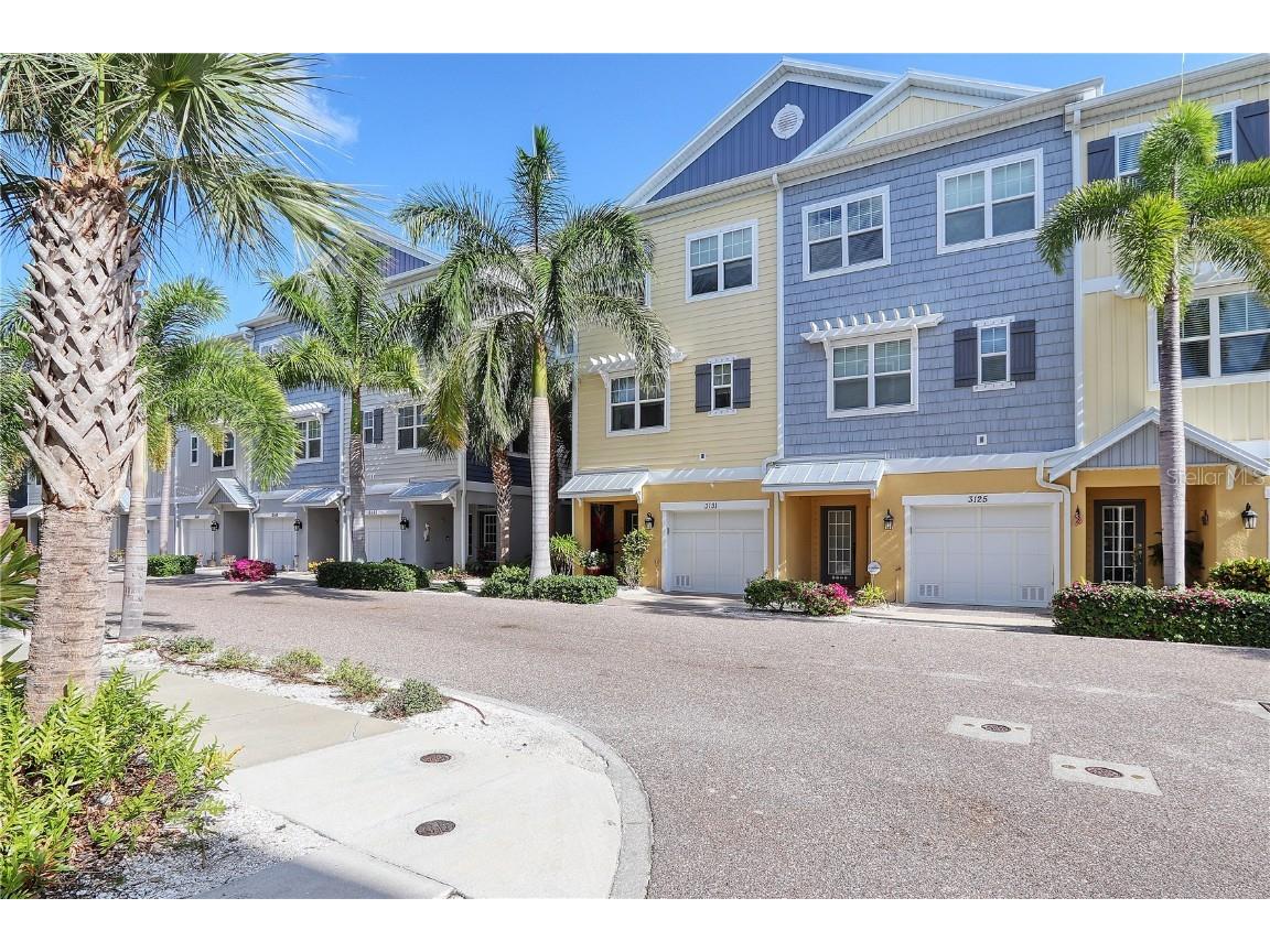 3131 Moorings Drive S Saint Petersburg FL 33712 U8198269 image1