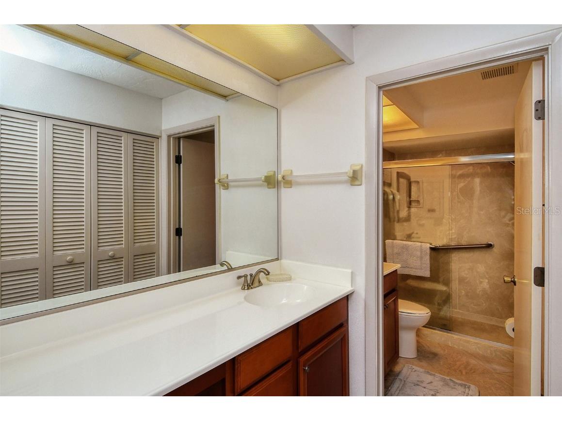 3131 Windrush Bourne #22 Sarasota FL 34235 A4593248 image27