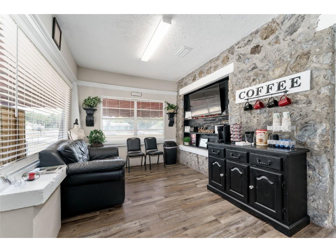 3132 NE Jacksonville Road Ocala FL 34479 OM699588 image6