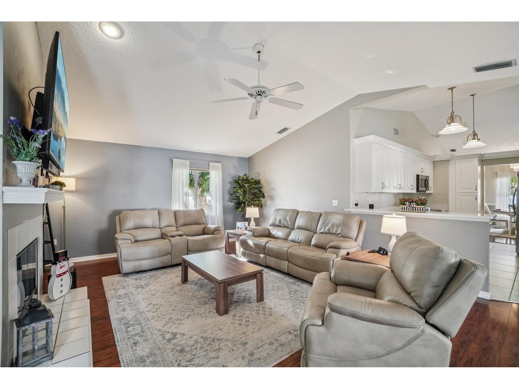 3132 Shoreline Drive Clearwater FL 33760 TB8461630 image11