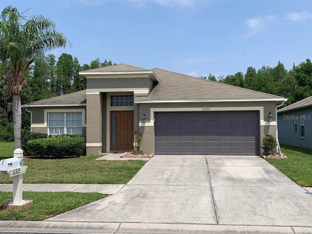 31325 Kirkshire Court Wesley Chapel FL 33543 U8238187 image1