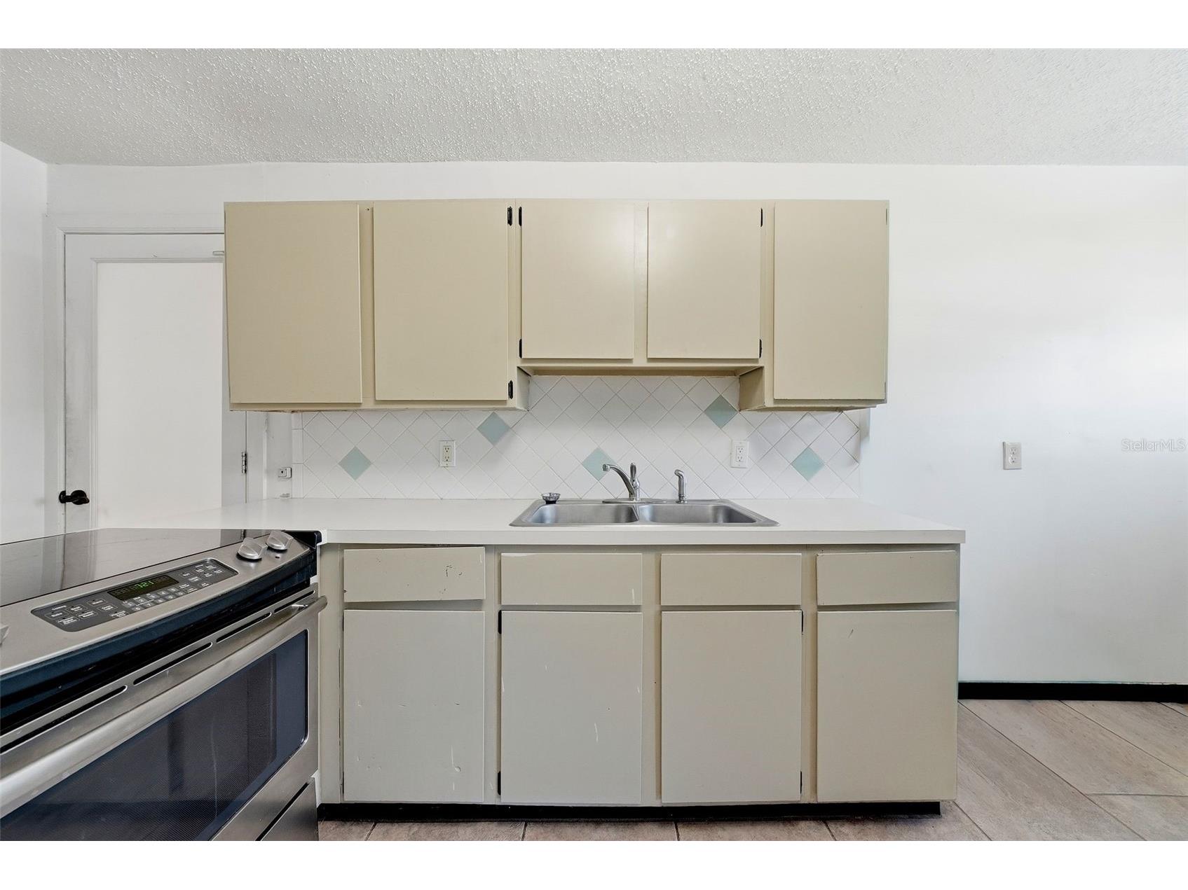 3133 Bay Lane Clearwater FL 33759 TB8512857 image22