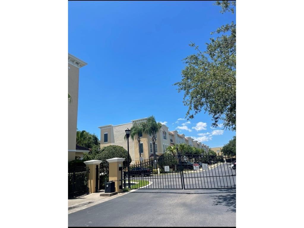 3133 Bayshore Oaks Drive Tampa FL 33611 TB8446411 image22