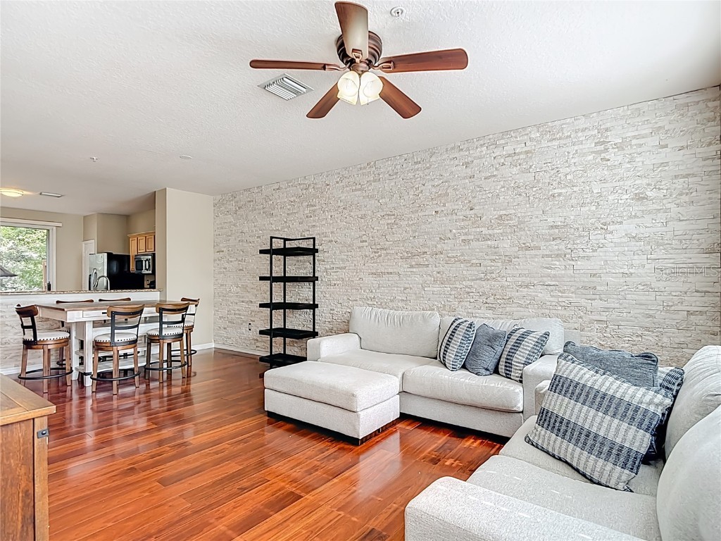 3133 Bayshore Oaks Drive Tampa FL 33611 TB8446411 image7