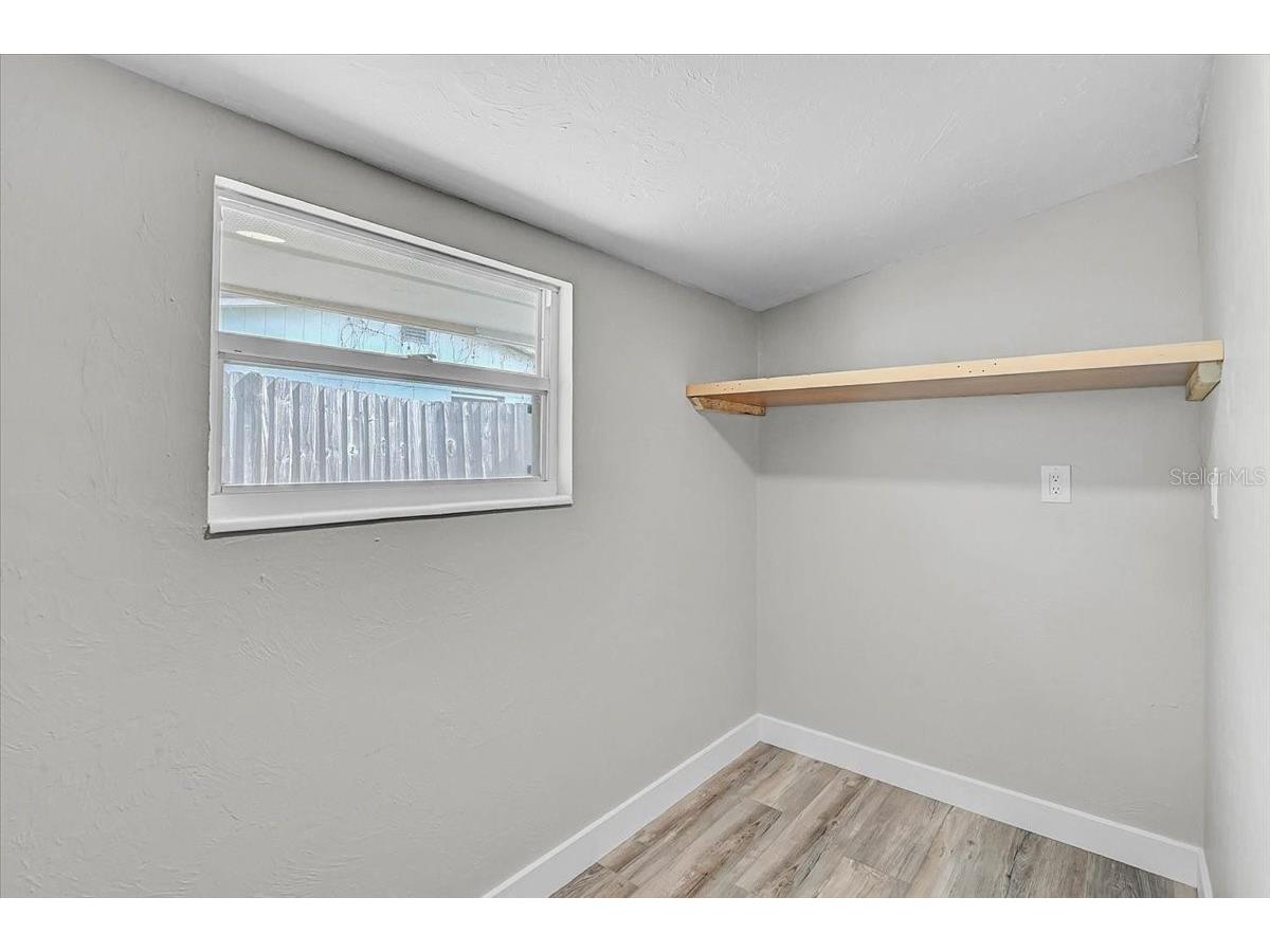 3133 Lake Ridge Drive Sarasota FL 34237 A4682465 image15