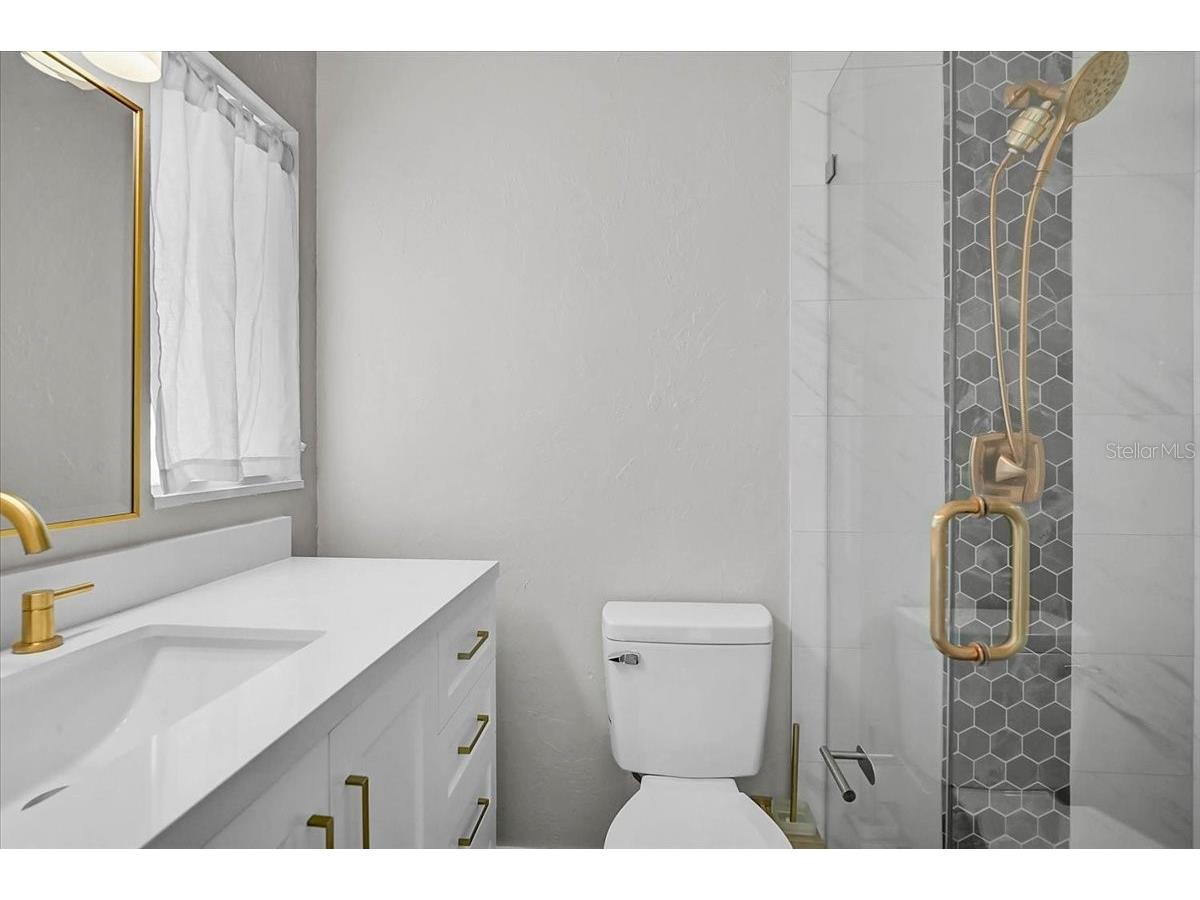 3133 Lake Ridge Drive Sarasota FL 34237 A4682465 image21