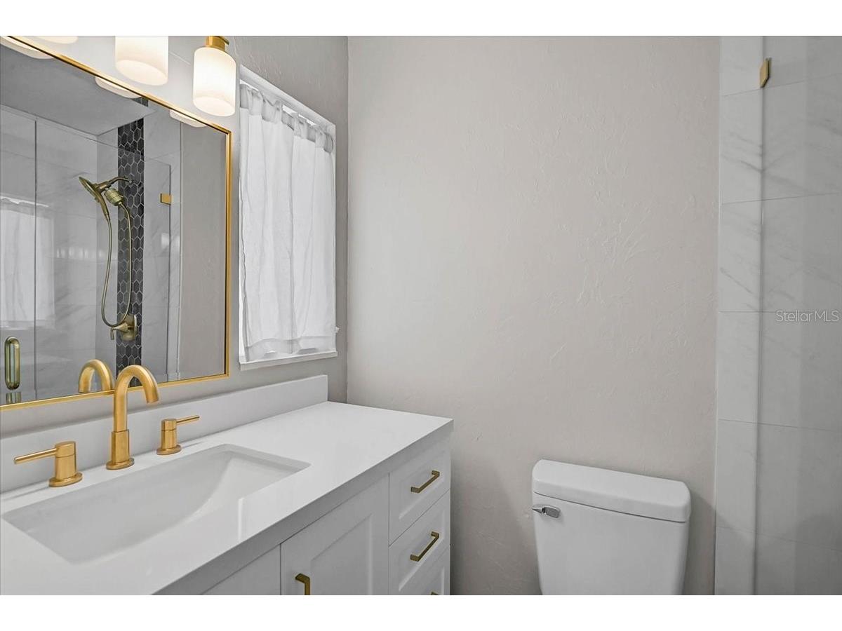 3133 Lake Ridge Drive Sarasota FL 34237 A4682465 image22