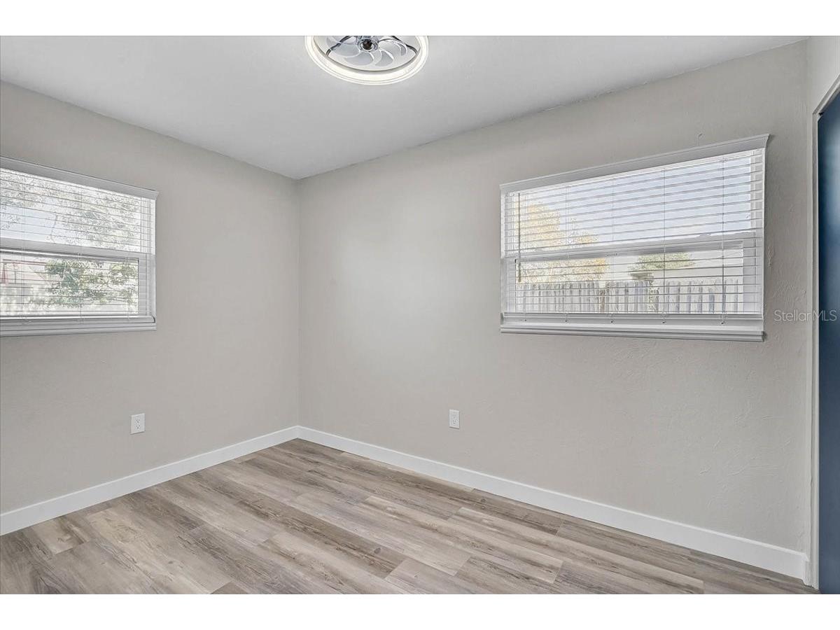 3133 Lake Ridge Drive Sarasota FL 34237 A4682465 image23