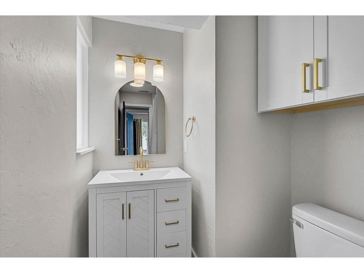 3133 Lake Ridge Drive Sarasota FL 34237 A4682465 image25