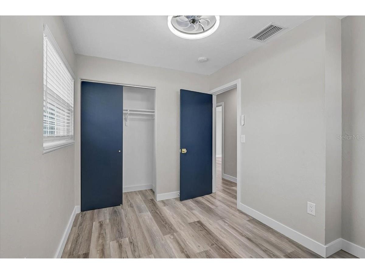 3133 Lake Ridge Drive Sarasota FL 34237 A4682465 image28