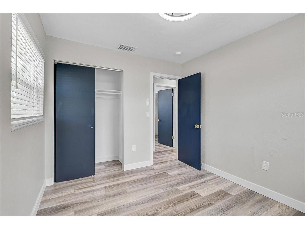 3133 Lake Ridge Drive Sarasota FL 34237 A4682465 image29
