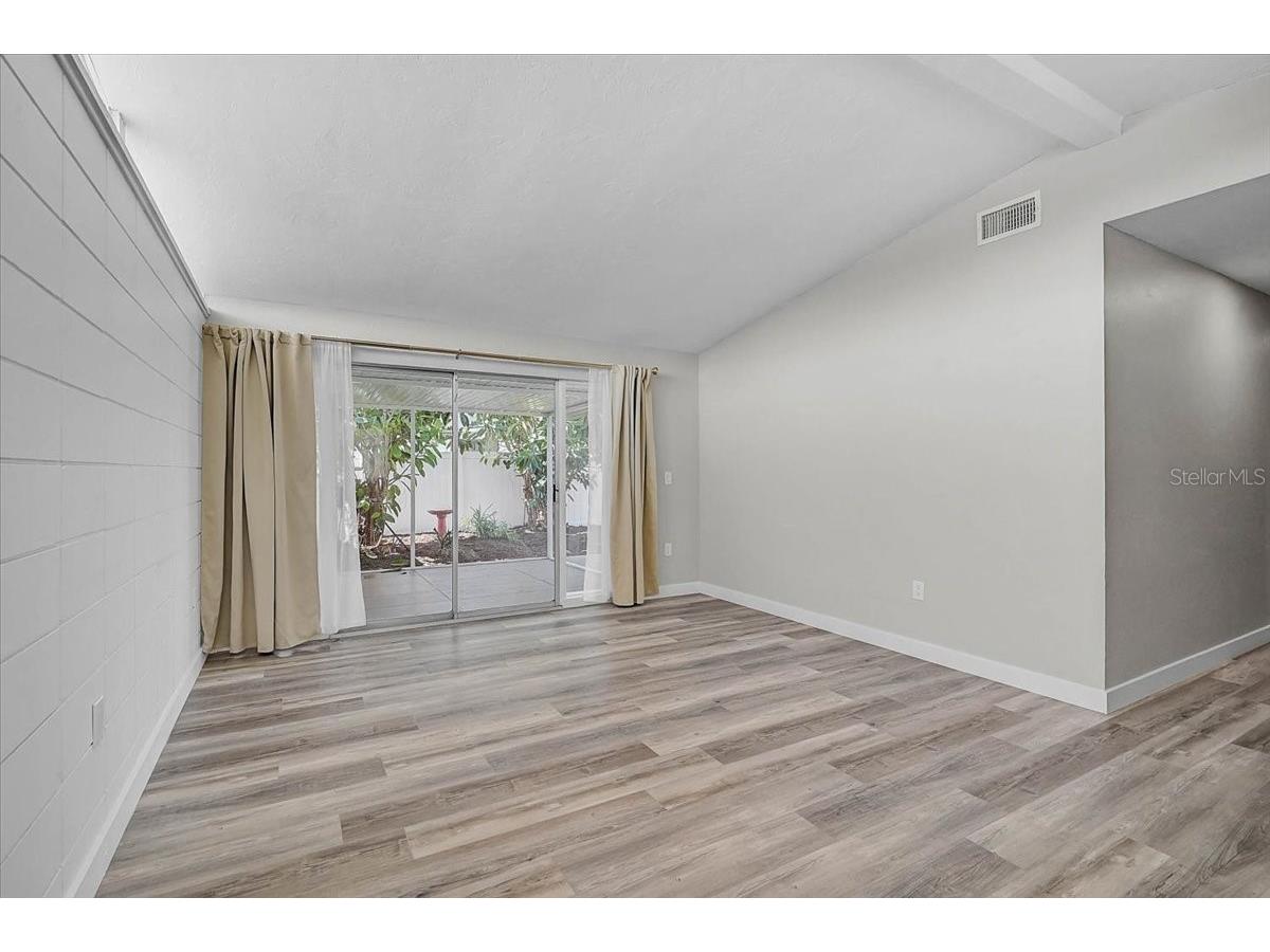 3133 Lake Ridge Drive Sarasota FL 34237 A4682465 image5