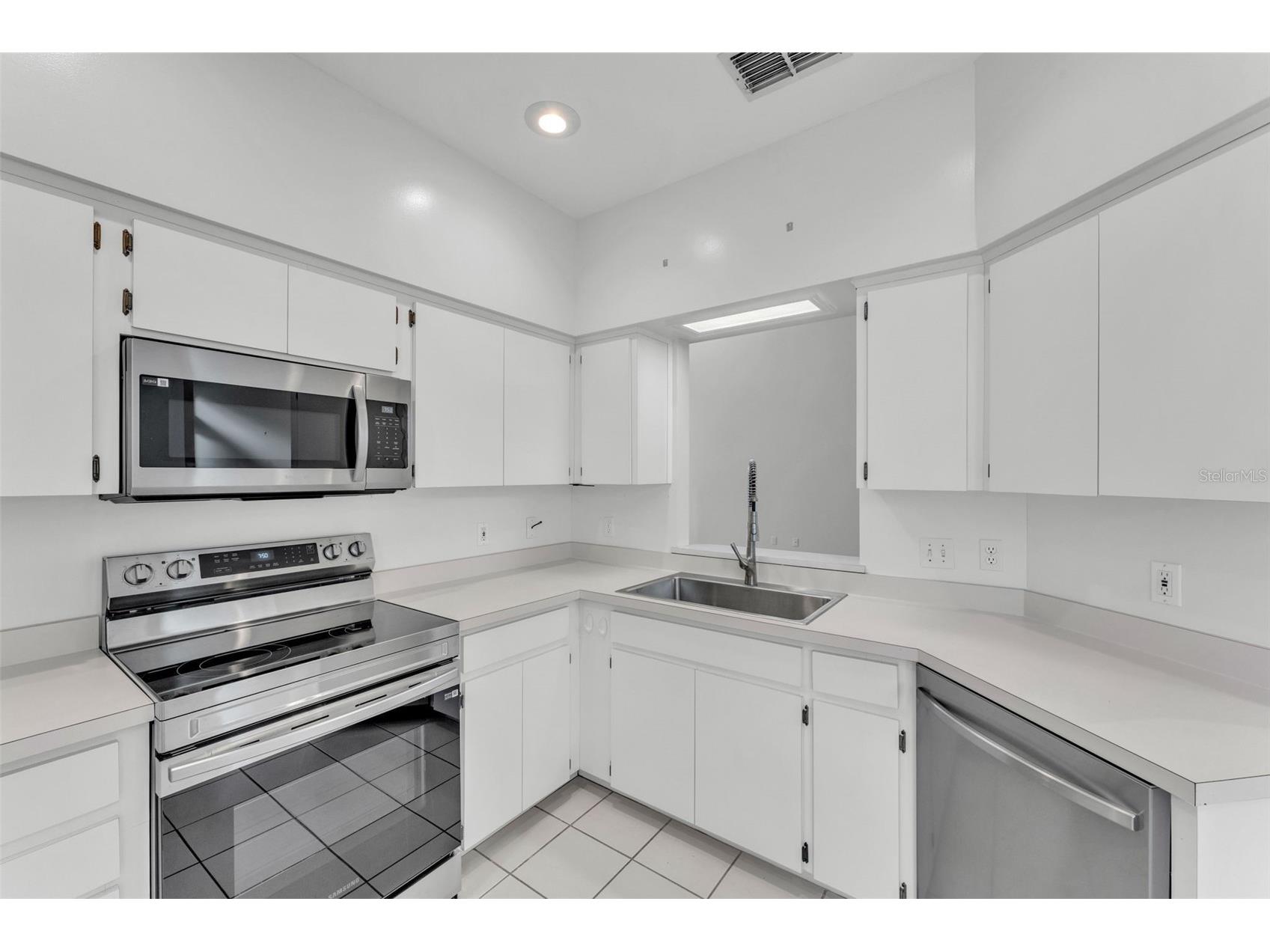 3133 Stonewater Drive #3133 Lakeland FL 33803 L4961035 image14