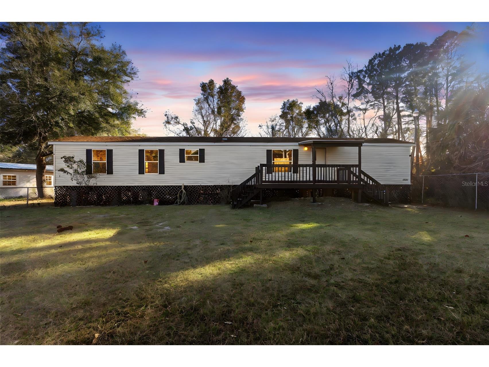 31338 Evergreen Drive Deland FL 32720 V4947032 image1