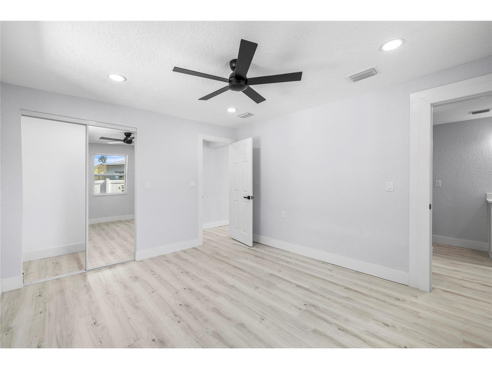 3135 33rd Avenue N Saint Petersburg FL 33713 O6375759 image21