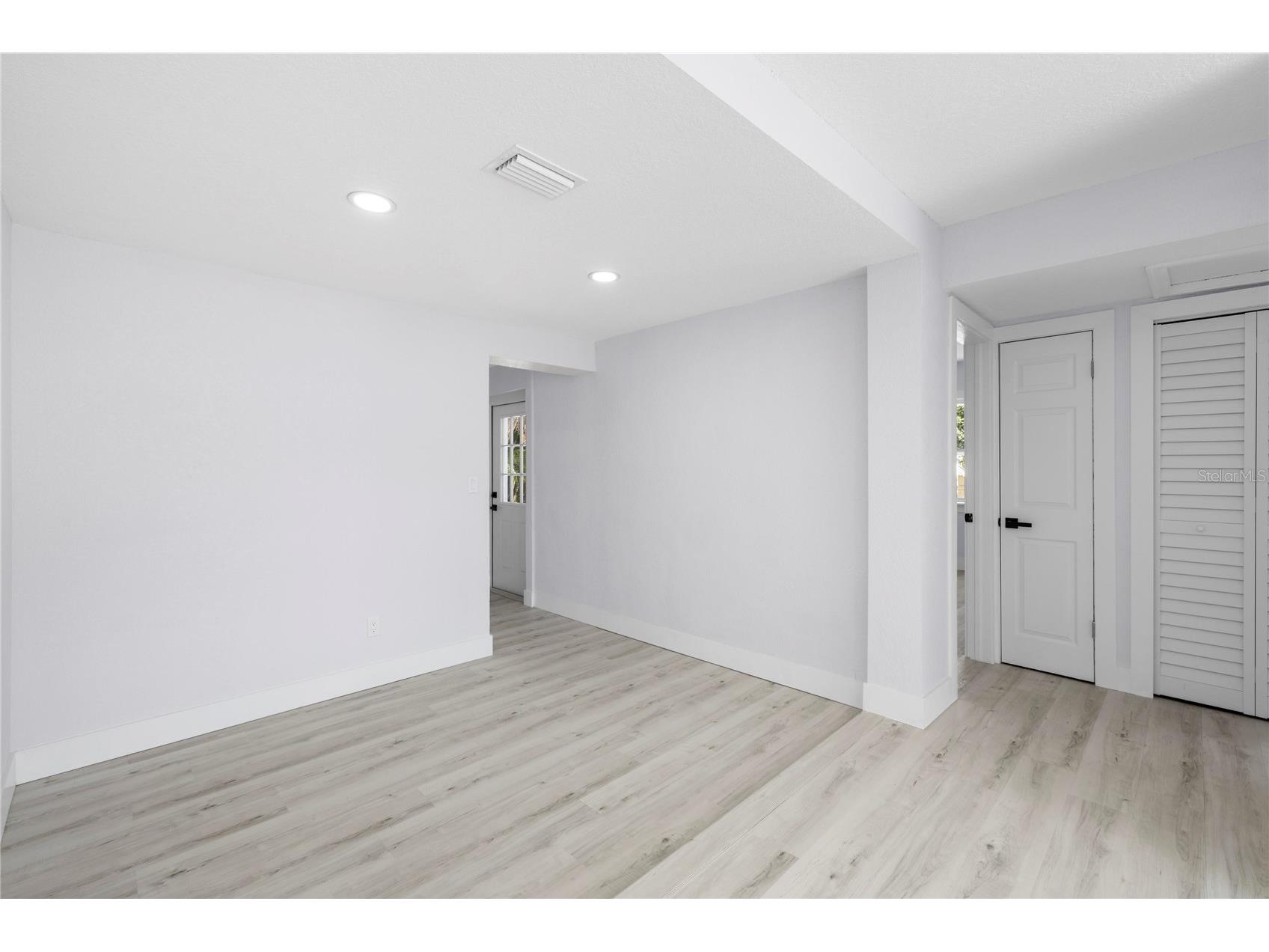 3135 33rd Avenue N Saint Petersburg FL 33713 O6375759 image22