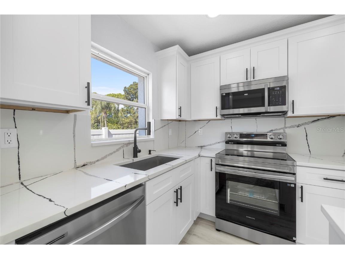 3135 33rd Avenue N Saint Petersburg FL 33713 V4945551 image7