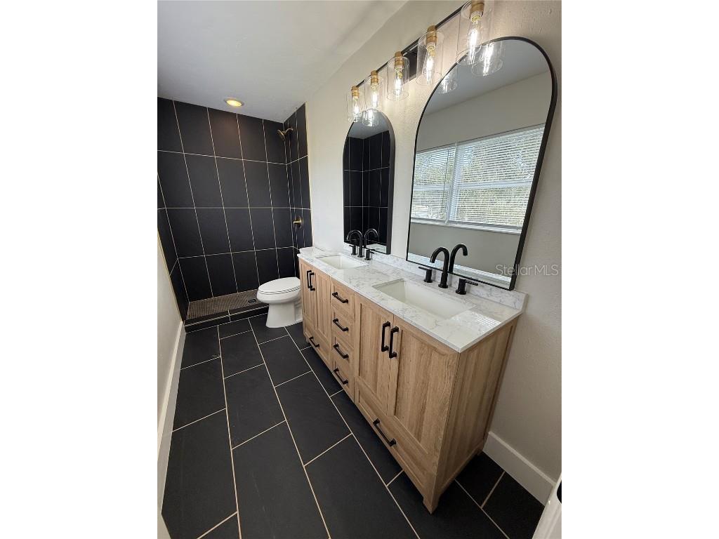 3135 Alta Vista Street Sarasota FL 34237 A4664729 image17