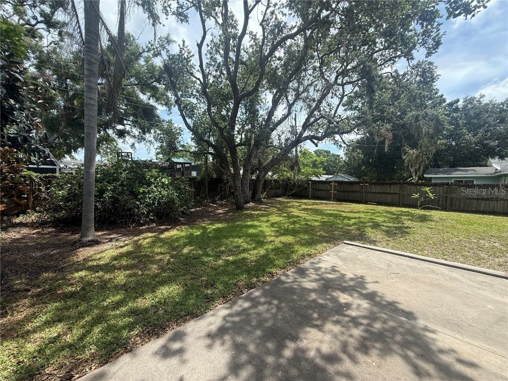 3135 Alta Vista Street Sarasota FL 34237 A4664729 image34