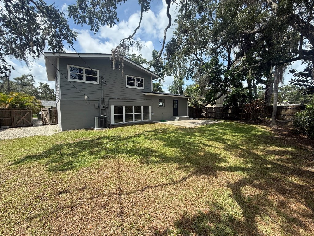 3135 Alta Vista Street Sarasota FL 34237 A4664729 image36