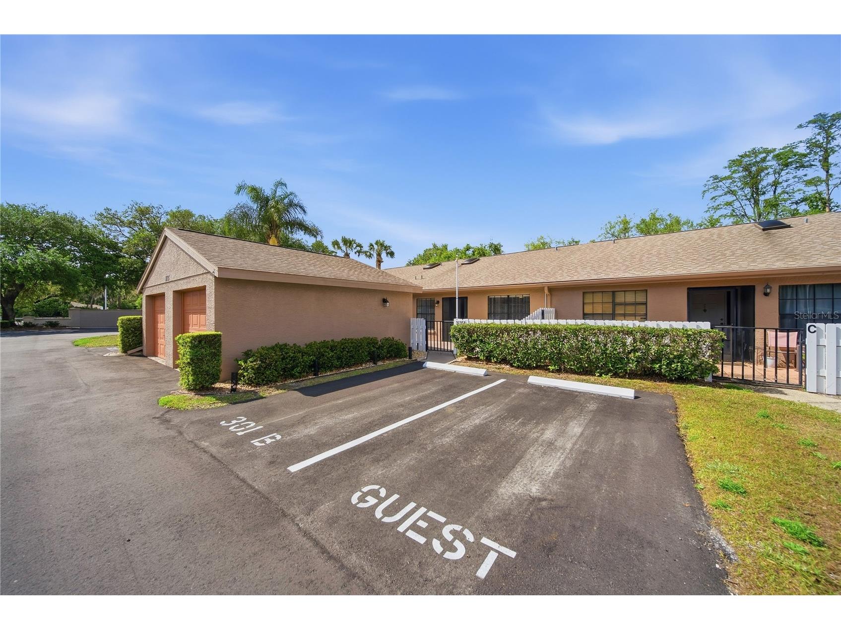3135 Charter Club Drive #B Tarpon Springs FL 34688 TB8494737 image1