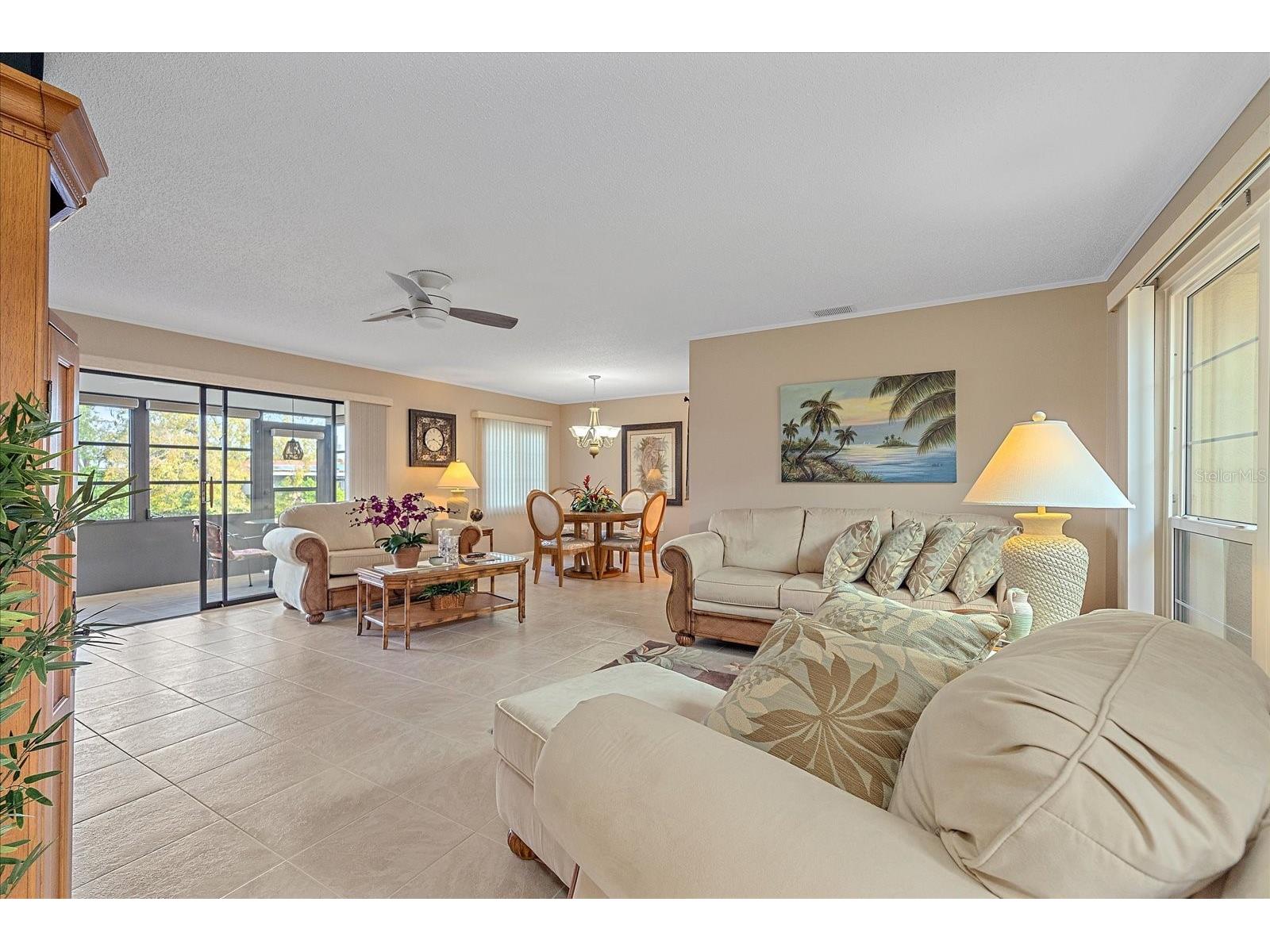 3135 Glen Elyn Boulevard #13 Sarasota FL 34237 A4683215 image10