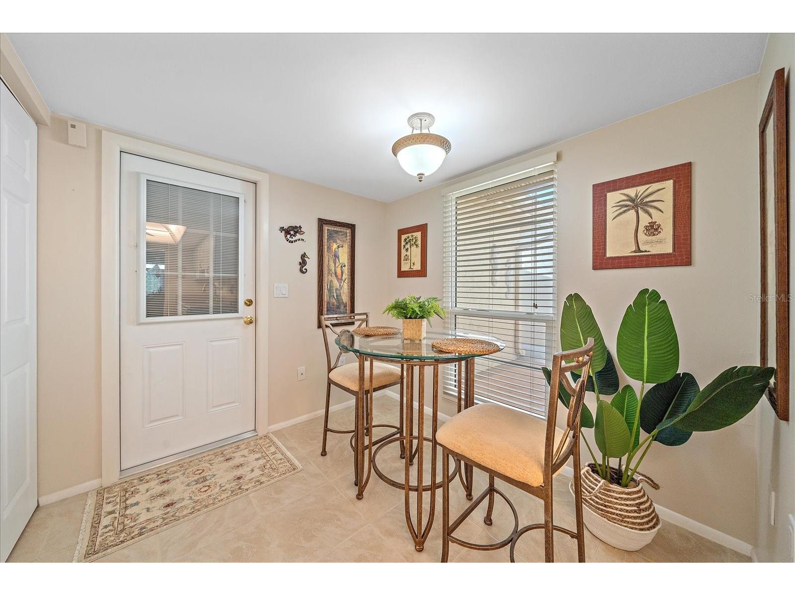 3135 Glen Elyn Boulevard #13 Sarasota FL 34237 A4683215 image20