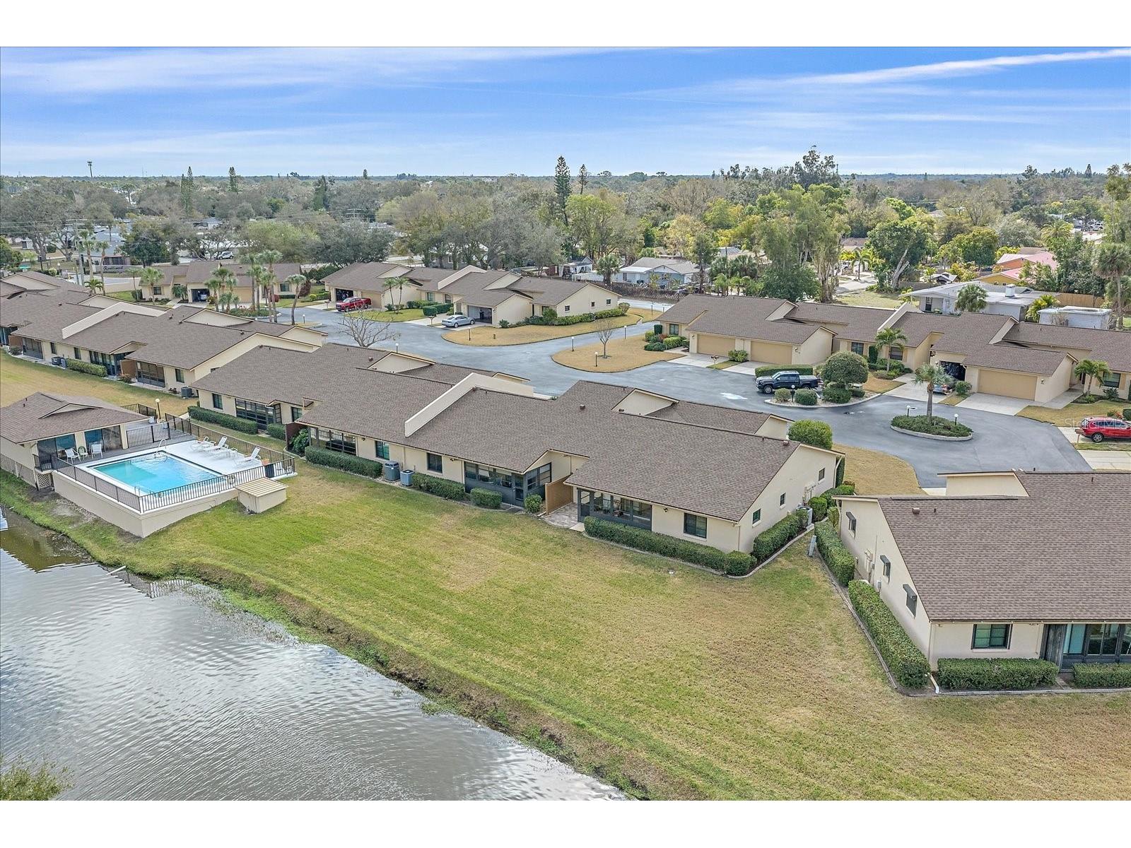 3135 Glen Elyn Boulevard #13 Sarasota FL 34237 A4683215 image39