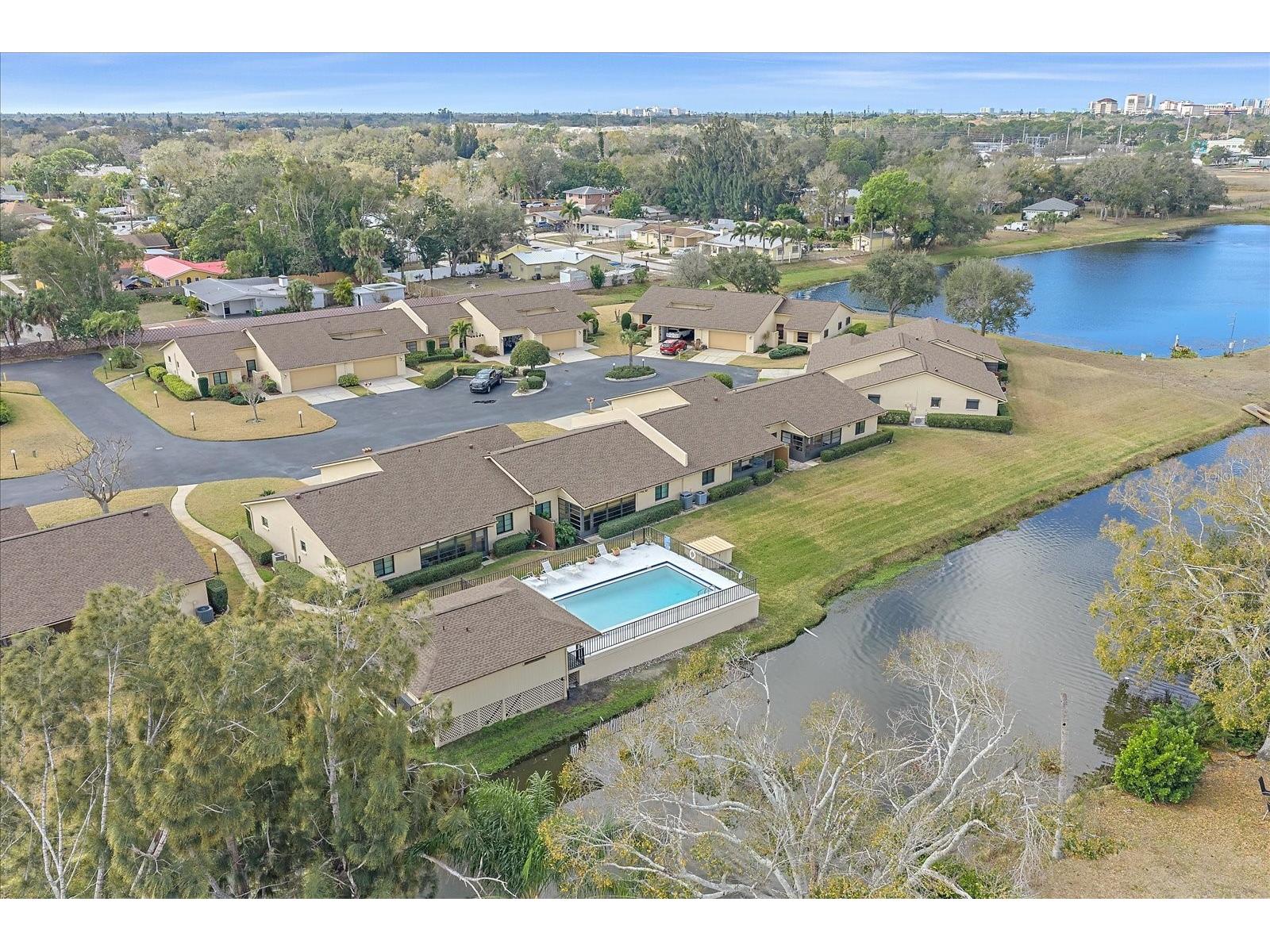 3135 Glen Elyn Boulevard #13 Sarasota FL 34237 A4683215 image41