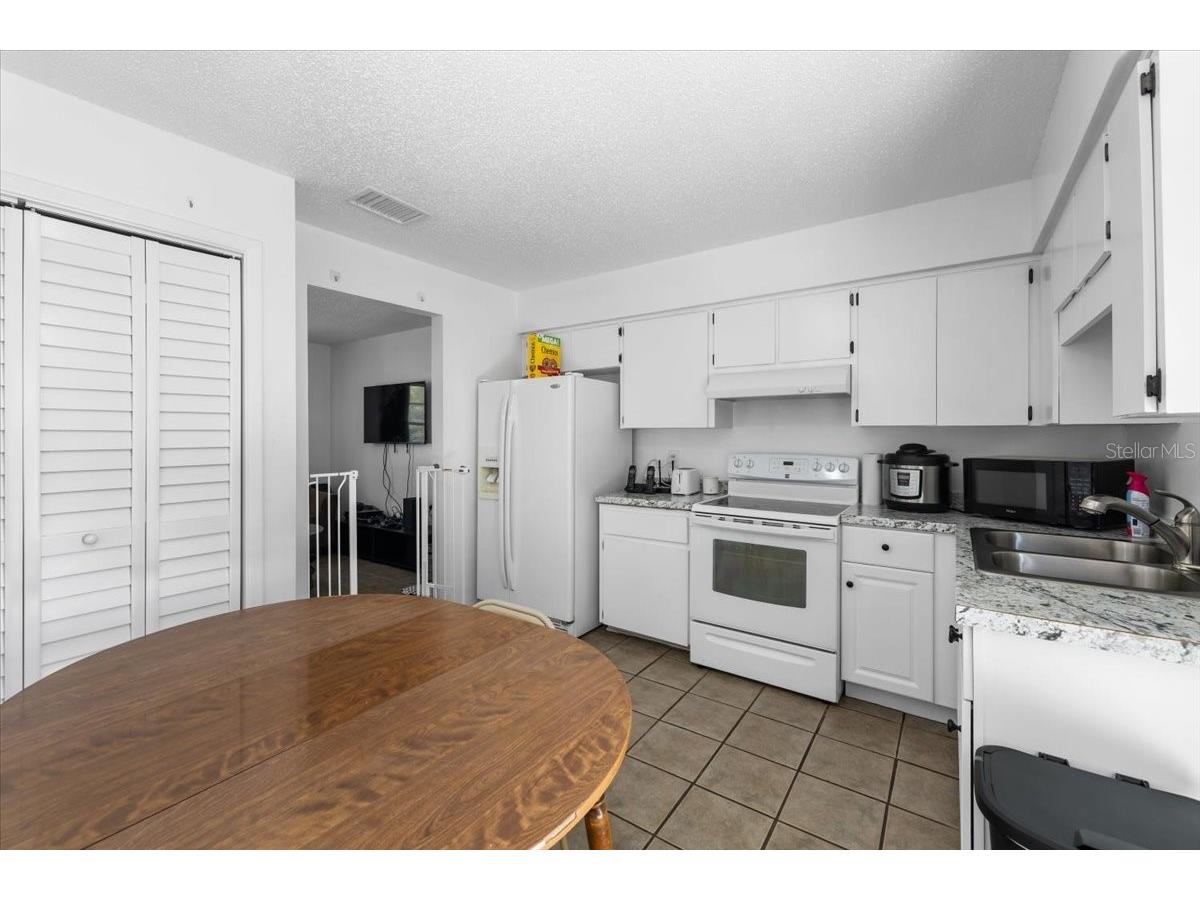 3135 S Lantana Way Homosassa FL 34448 TB8525628 image4