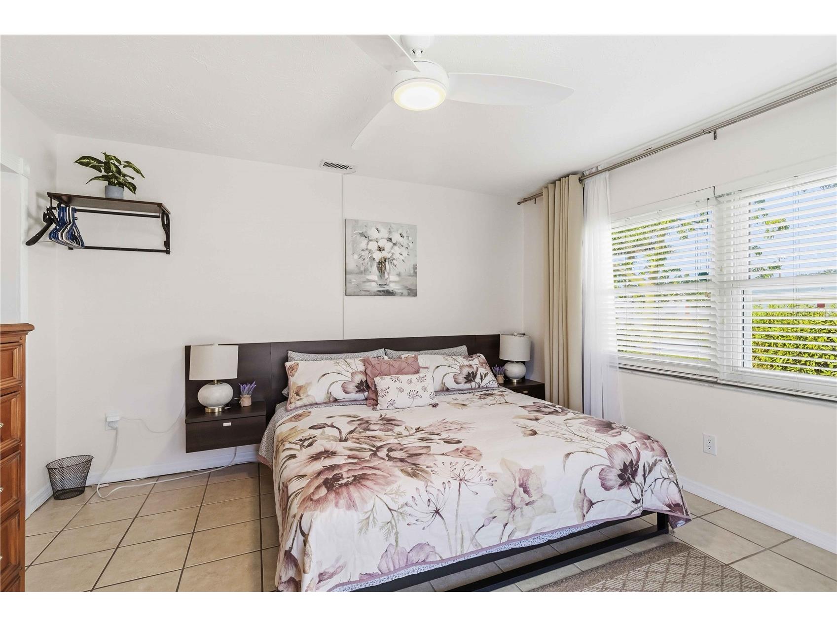 3136 Bispham Road Sarasota FL 34231 A4699957 image11