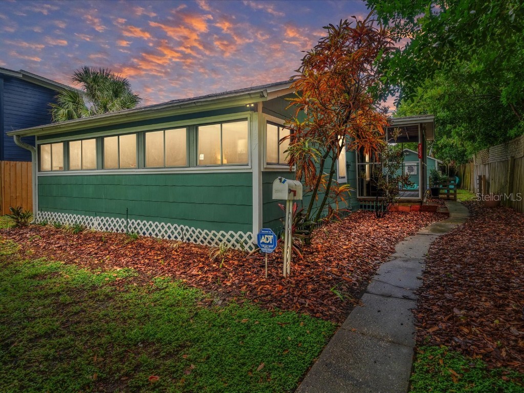 3137 20th Street N Saint Petersburg FL 33713 U8137892 image1