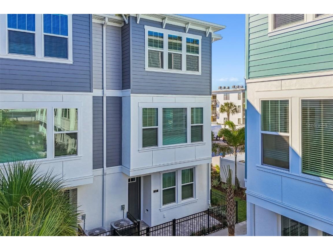3137 4th Terrace N Saint Petersburg FL 33713 TB8457328 image1