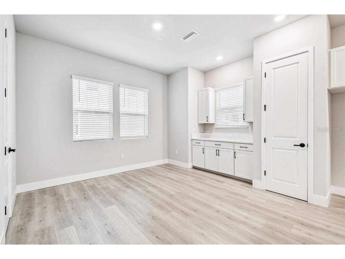 3137 4th Terrace N Saint Petersburg FL 33713 TB8457328 image16