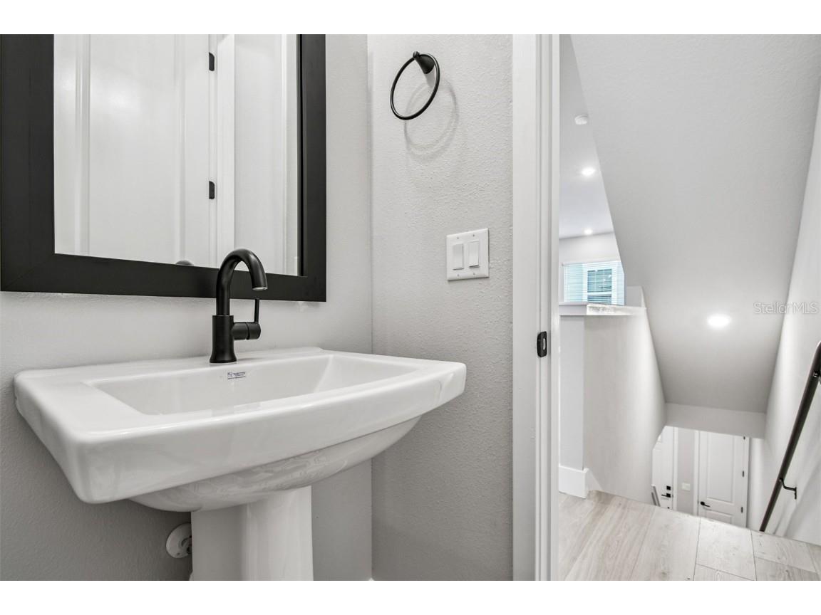 3137 4th Terrace N Saint Petersburg FL 33713 TB8457328 image35