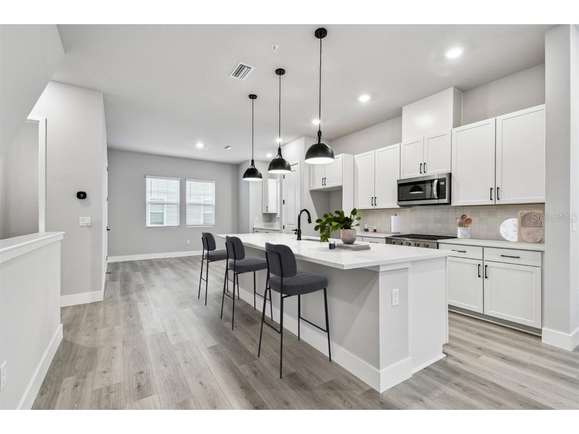 3137 4th Terrace N Saint Petersburg FL 33713 TB8457328 image5