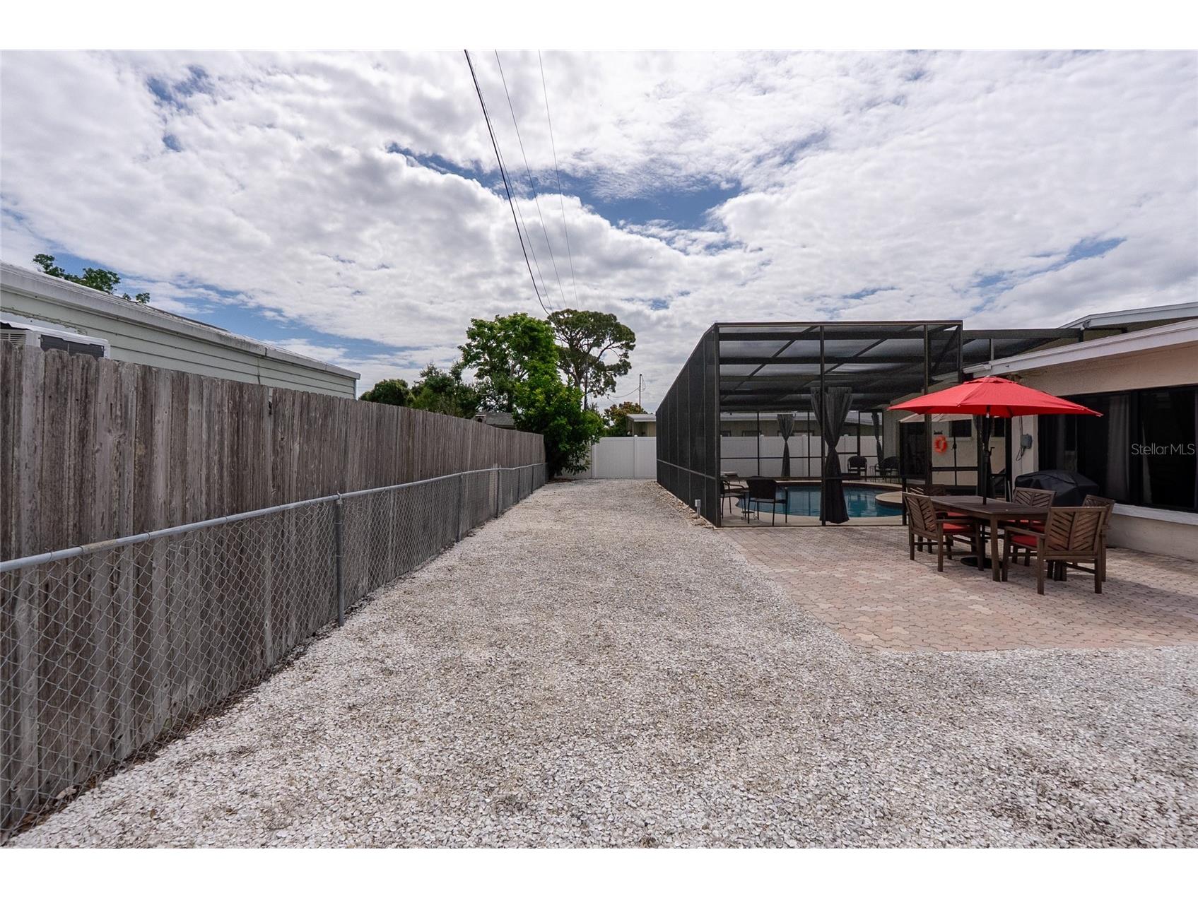 3137 Bay Street Sarasota FL 34237 A4696080 image38