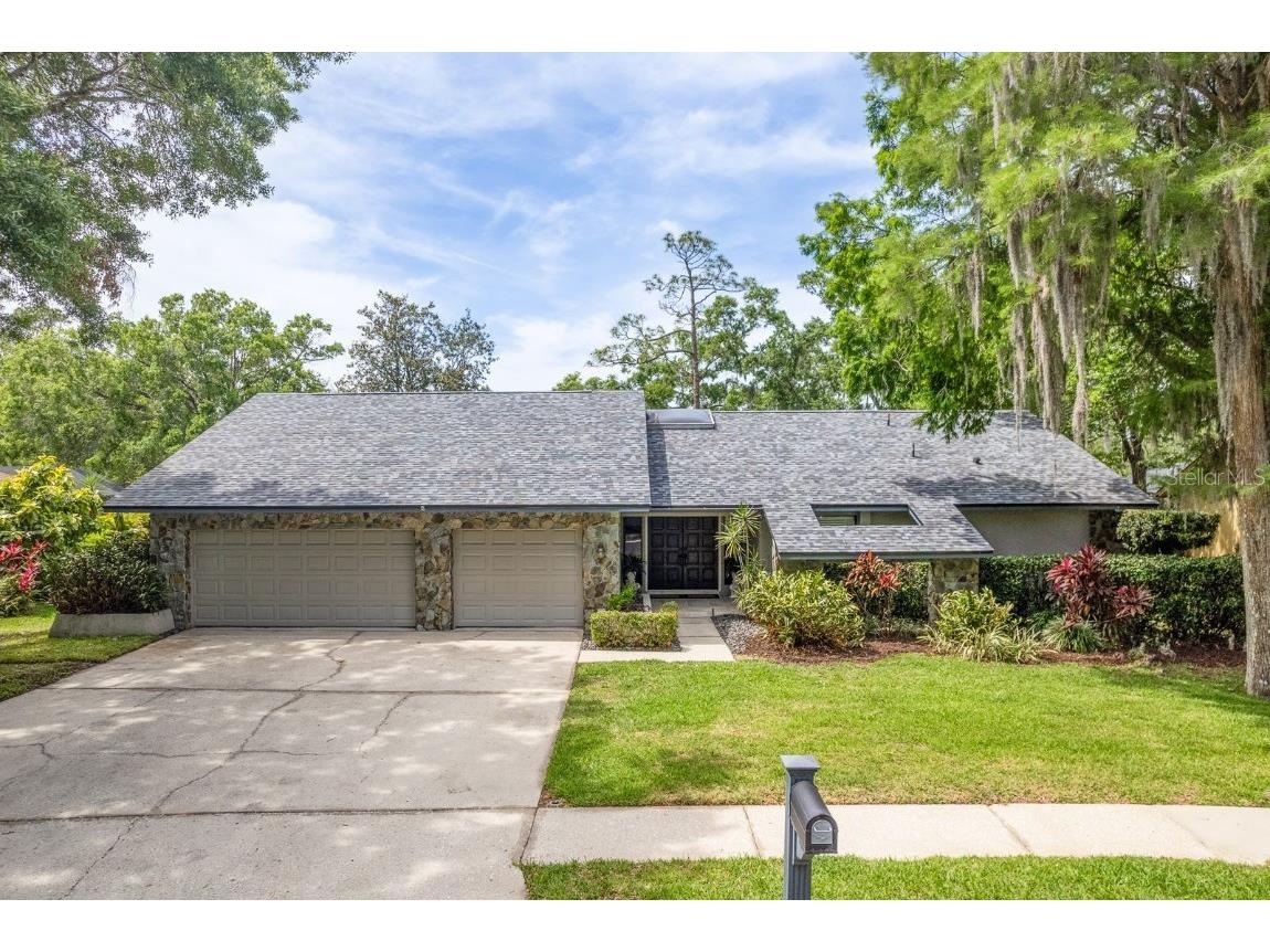 3138 Edgemoor Drive Palm Harbor FL 34685 TB8379823 image1