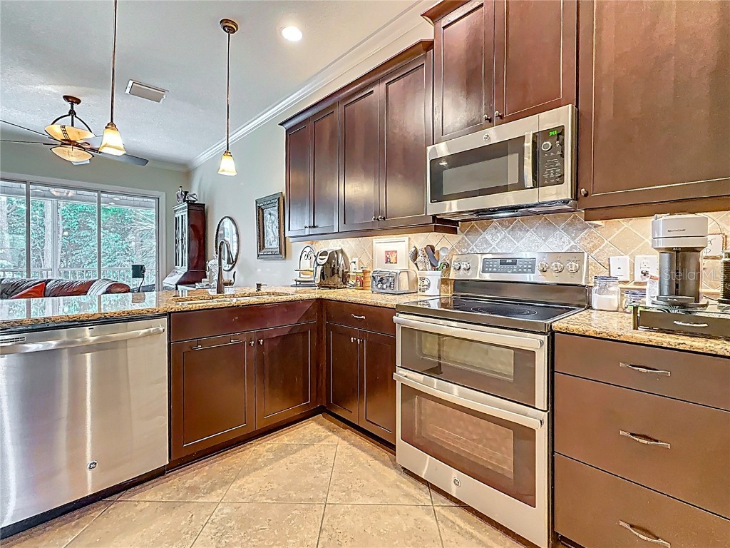 3138 Nautical Place S Saint Petersburg FL 33712 TB8390354 image20